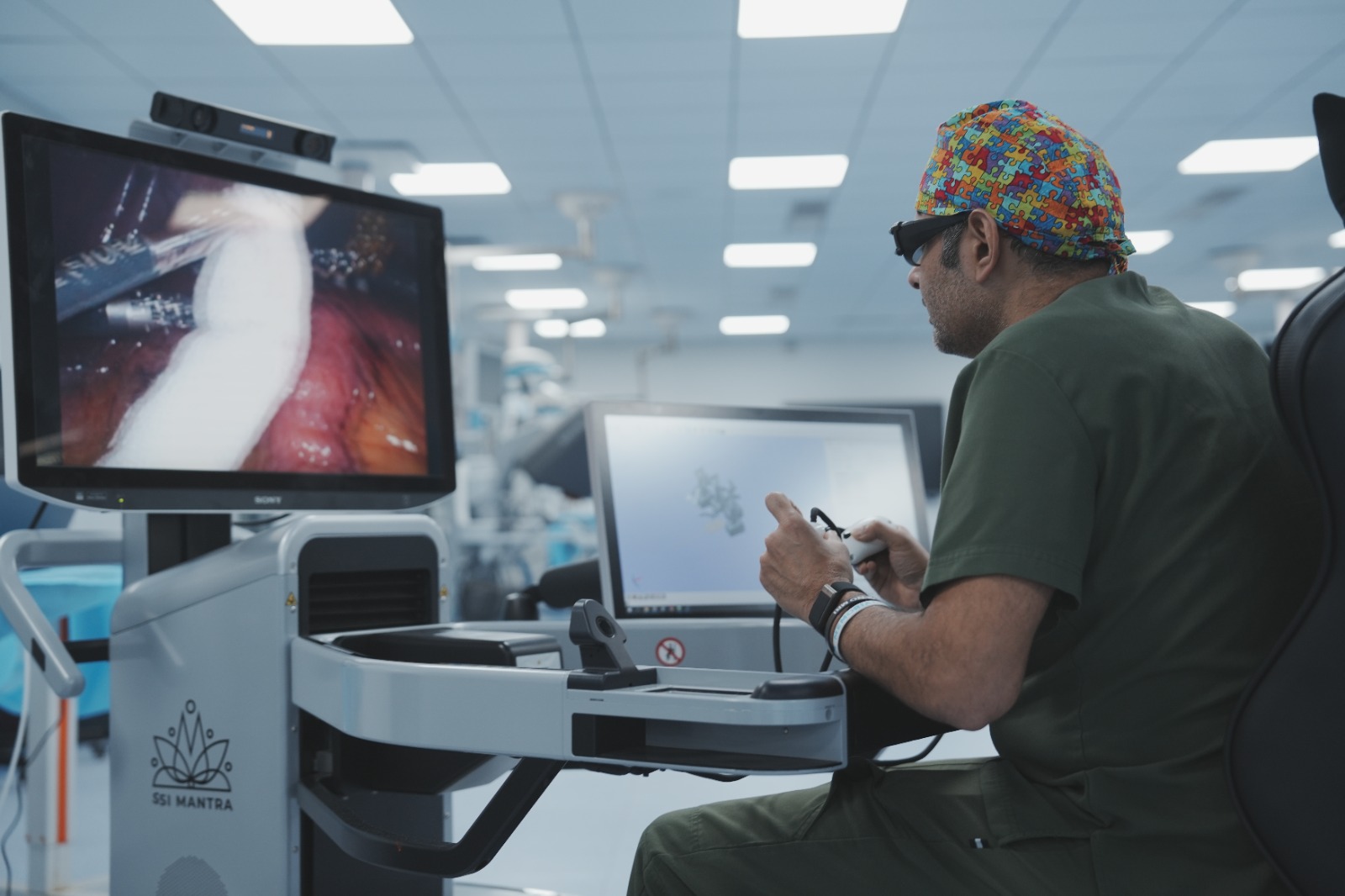 Dr. Mohit Bhandari, Tele robotic surgeon